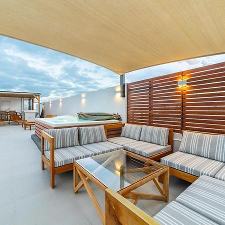 One Bay Residence Unit 15 - Penthouse With Private Roof Top, Jacuzzi And Sea View Гран-Бе Екстер'єр фото