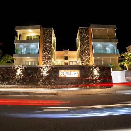 One Bay Residence Unit 15 - Penthouse With Private Roof Top, Jacuzzi And Sea View Гран-Бе Екстер'єр фото